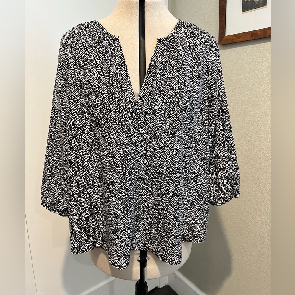 Joie. 100% silk blouse. 3/4 sleeve. Excellent condition. Black with white.